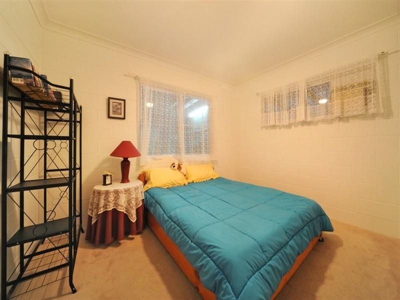 37 Pringle Road, Cannonvale QLD 4802