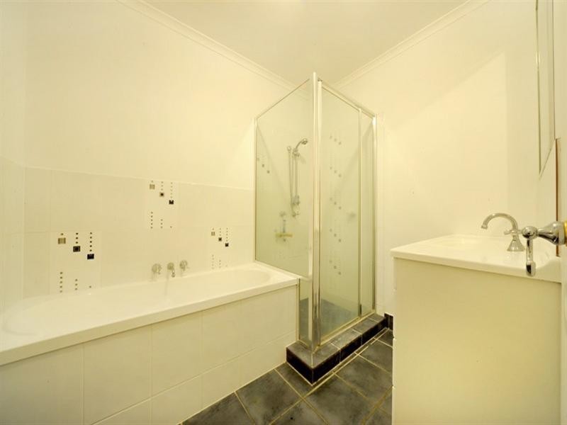 4/5 Duell Road, Cannonvale QLD 4802