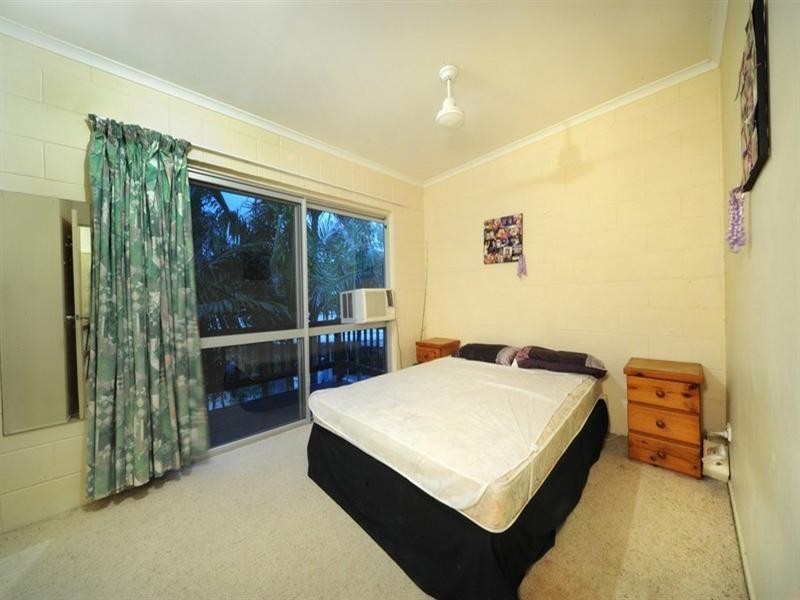 4/5 Duell Road, Cannonvale QLD 4802