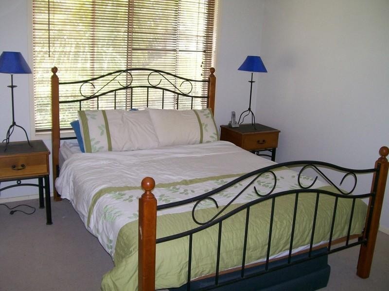 2/8a Erromango Court, Jubilee Pocket QLD 4802