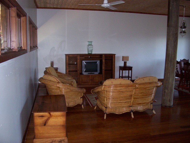 7 Warrain Avenue, Shute Harbour QLD 4802