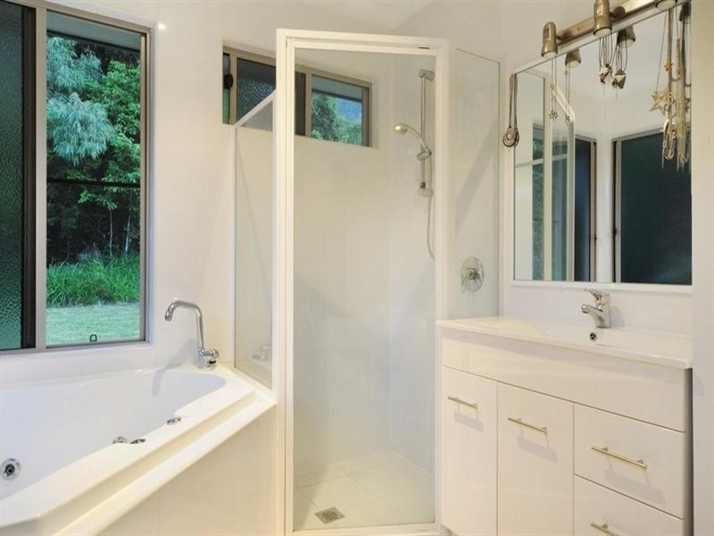 2/29 Sanctuary Avenue, Jubilee Pocket QLD 4802