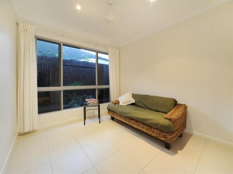 2/29 Sanctuary Avenue, Jubilee Pocket QLD 4802