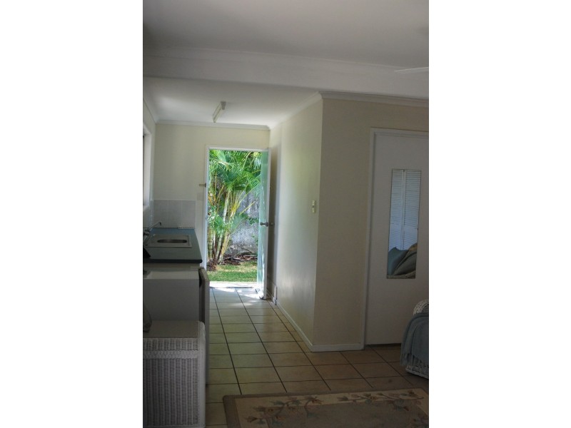 1/19 Oceanview Avenue, Airlie Beach QLD 4802