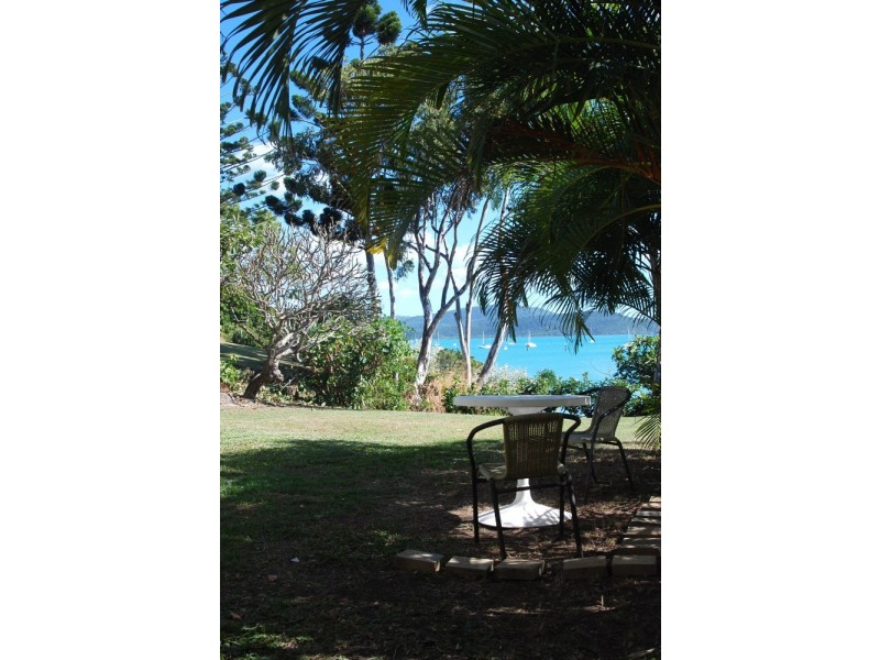 1/19 Oceanview Avenue, Airlie Beach QLD 4802