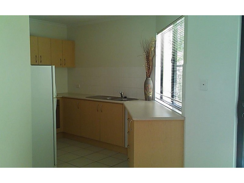 20/16 Beach Road, Cannonvale QLD 4802