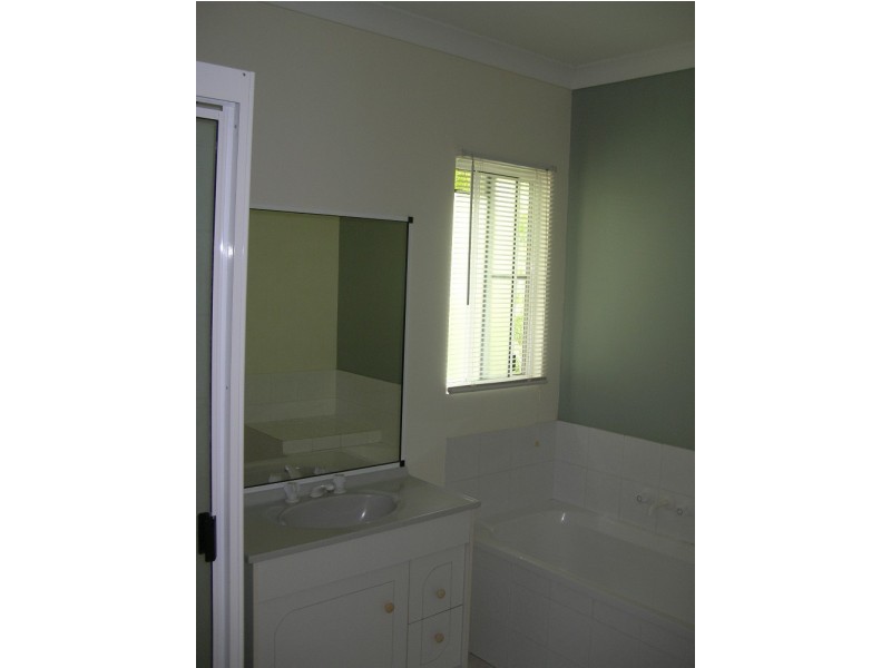 24 Mandalay Road, Jubilee Pocket QLD 4802