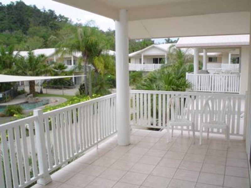 16/24 Pandanus Drive, Cannonvale QLD 4802