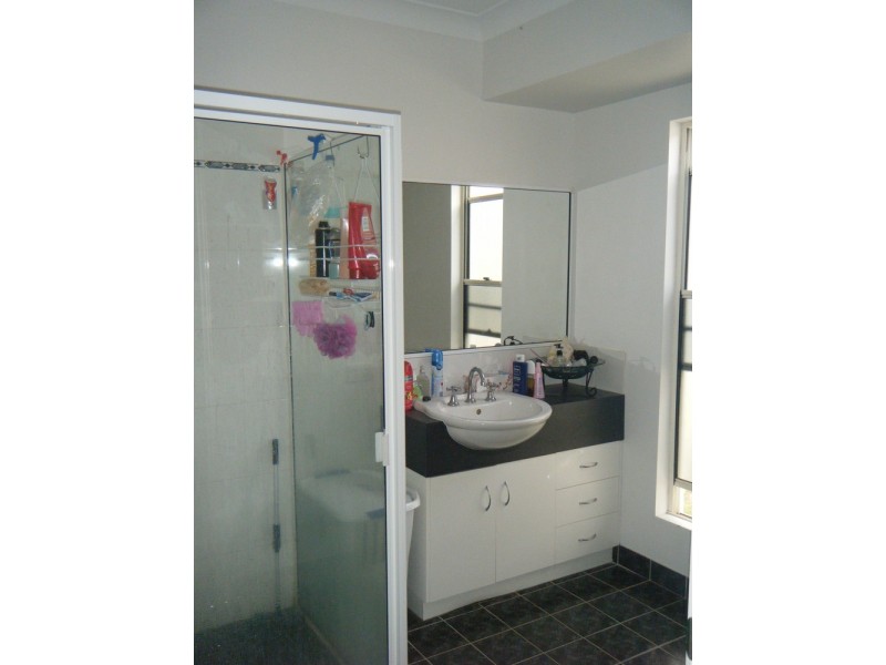 50 Valley Drive, Cannonvale QLD 4802