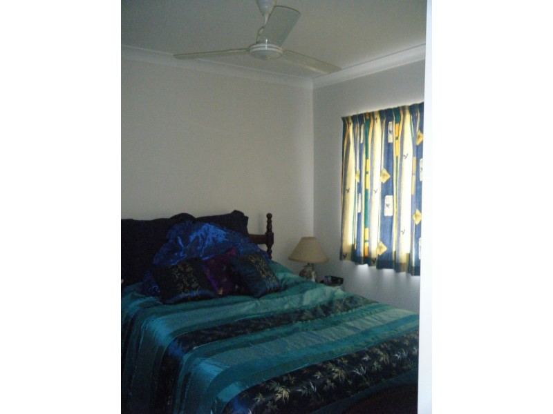 50 Valley Drive, Cannonvale QLD 4802