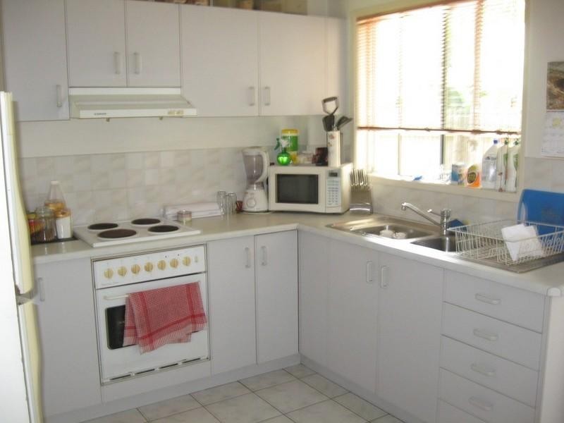 2a/ Island Drive, Cannonvale QLD 4802