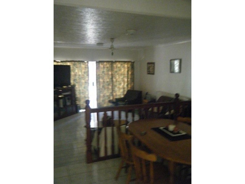 2a/ Island Drive, Cannonvale QLD 4802