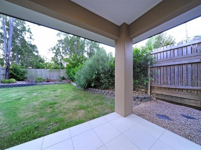 2/24 Links Drive, Cannonvale QLD 4802