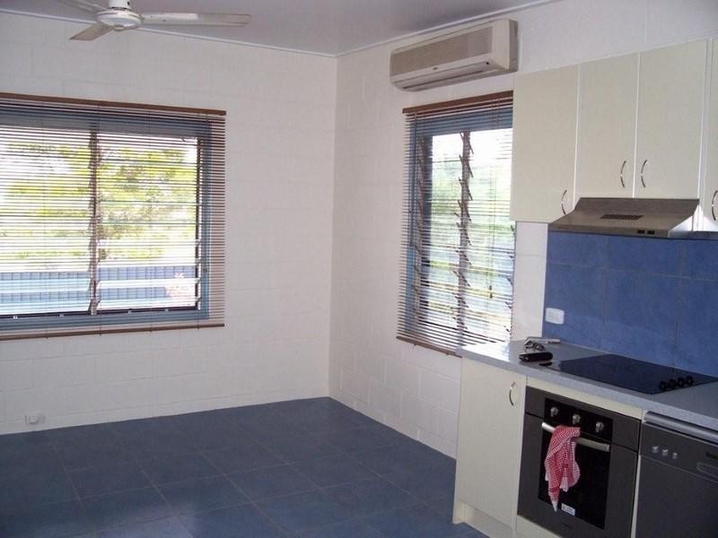 7 William Close, Cannonvale QLD 4802