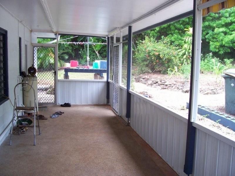 7 William Close, Cannonvale QLD 4802