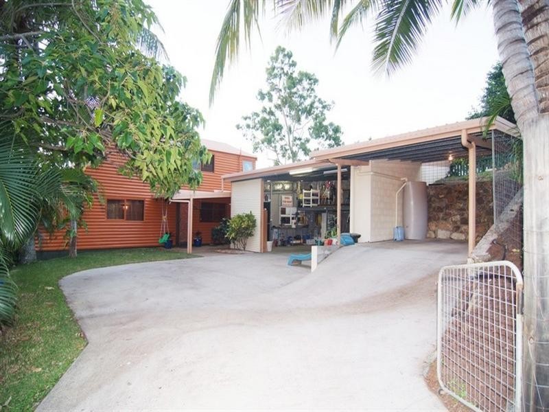 5 Adina Street, Cannonvale QLD 4802