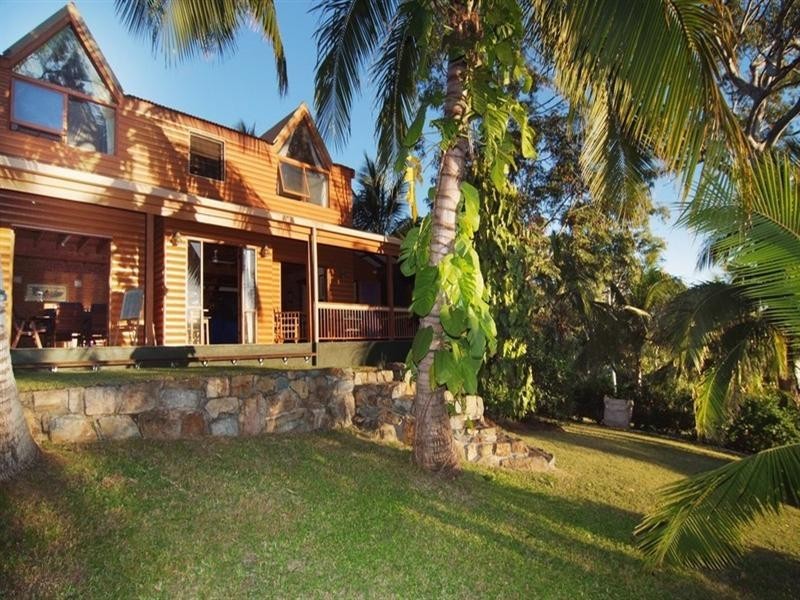 5 Adina Street, Cannonvale QLD 4802