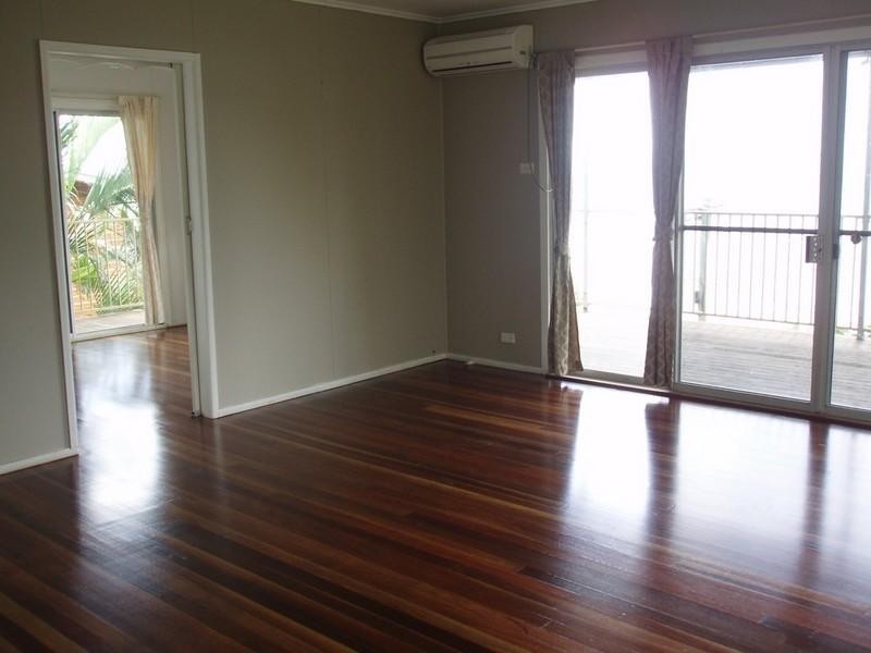 14 Coral Esplanade, Cannonvale QLD 4802