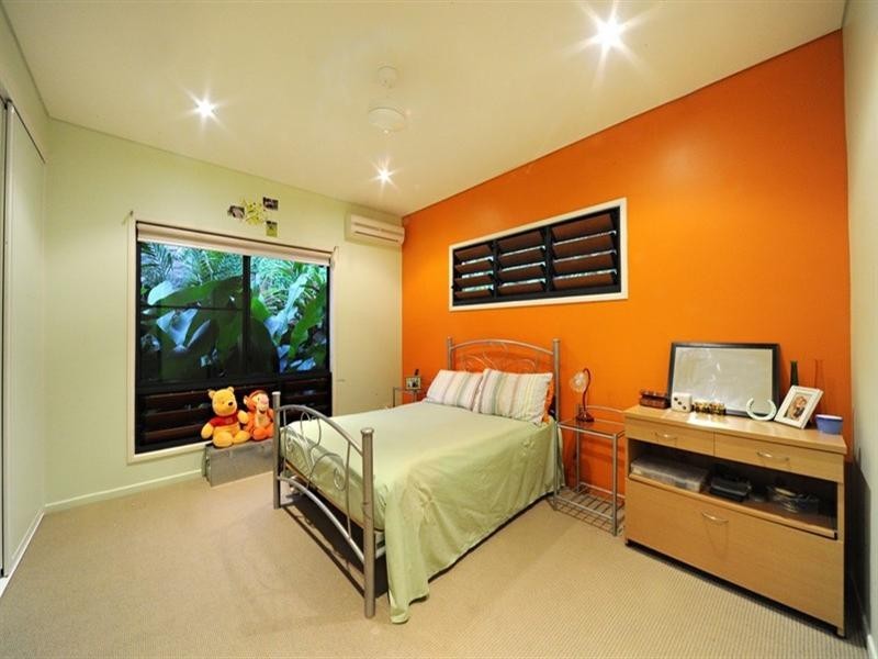 6 Palm Drive, Cannonvale QLD 4802
