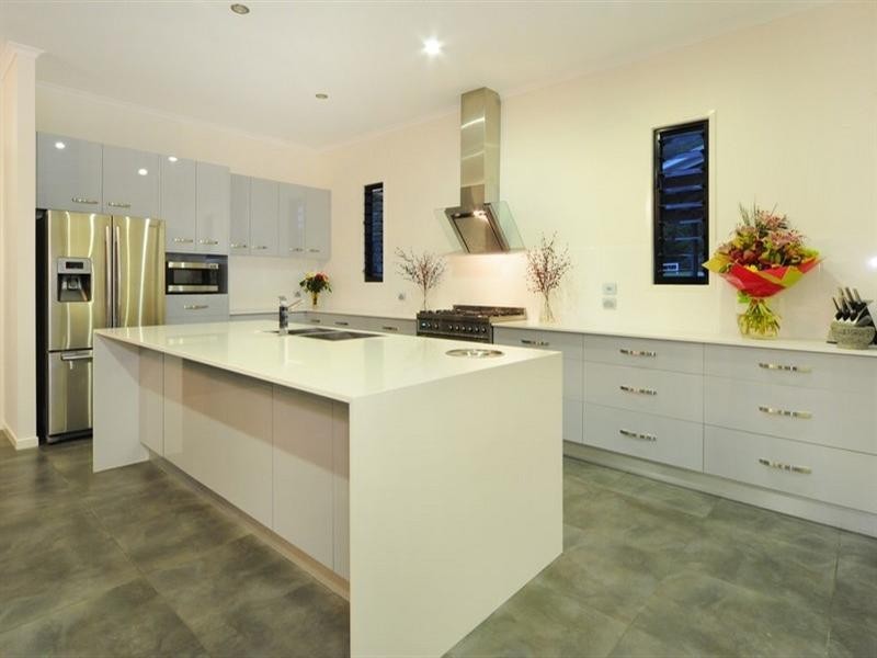 140 Kookaburra Drive, Cannonvale QLD 4802