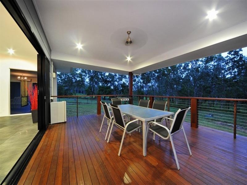 140 Kookaburra Drive, Cannonvale QLD 4802