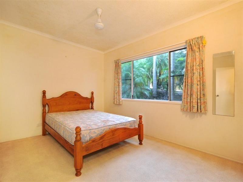 2/24 Island Drive, Cannonvale QLD 4802