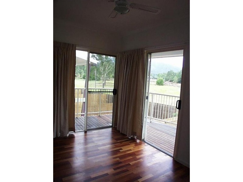 15/21 Shute Harbour Road, Cannonvale QLD 4802