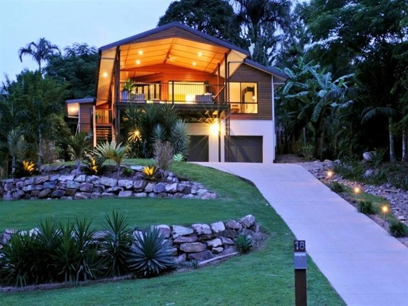 18 Abell Road, Cannonvale QLD 4802