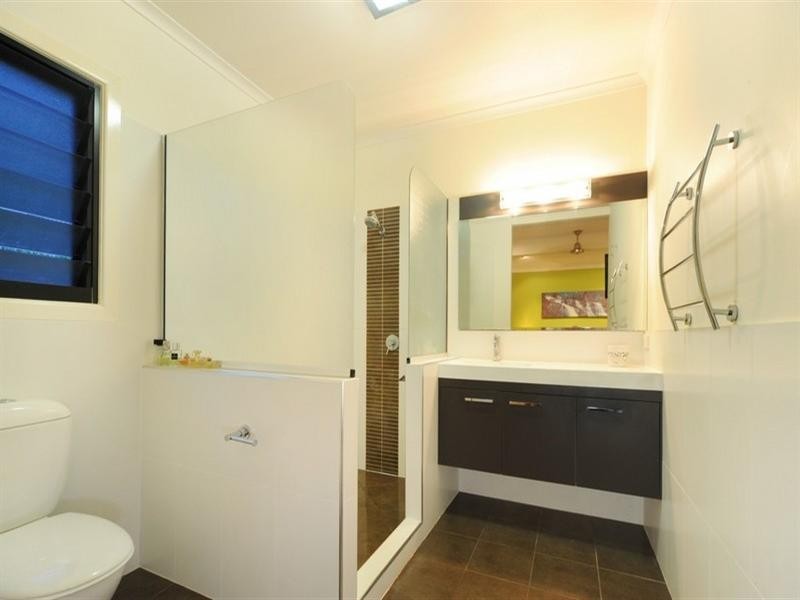 18 Abell Road, Cannonvale QLD 4802