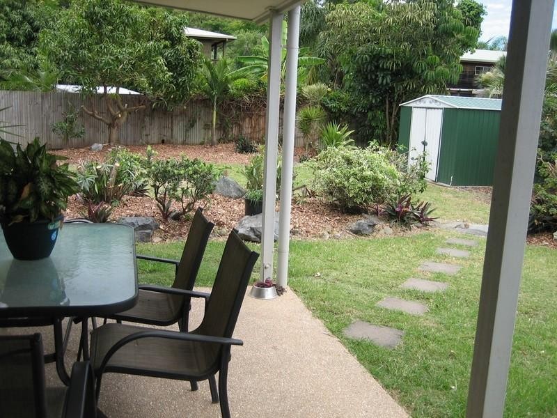 17 Banksia Court, Cannonvale QLD 4802