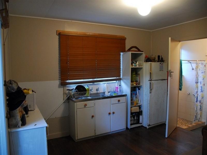 9 Begley Street, Airlie Beach QLD 4802