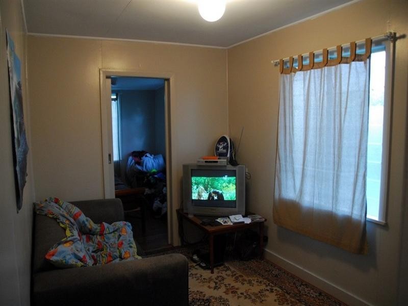 9 Begley Street, Airlie Beach QLD 4802