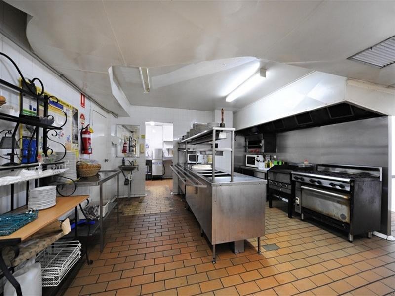 5 Golden Orchid Drive, Airlie Beach QLD 4802