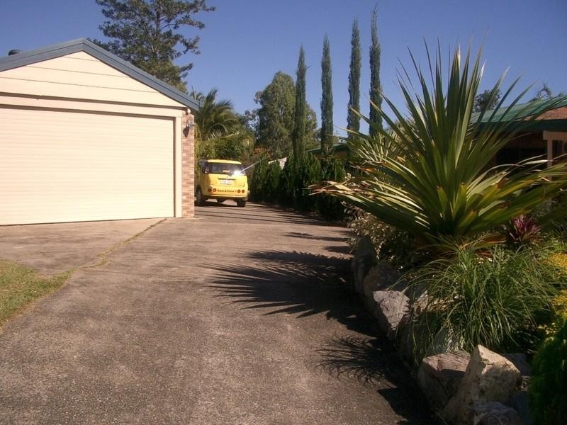 6 Laurence Close, Cannonvale QLD 4802