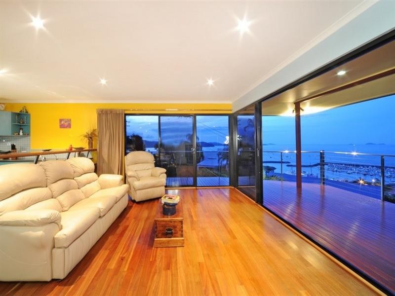 13 Kara Crescent, Airlie Beach QLD 4802