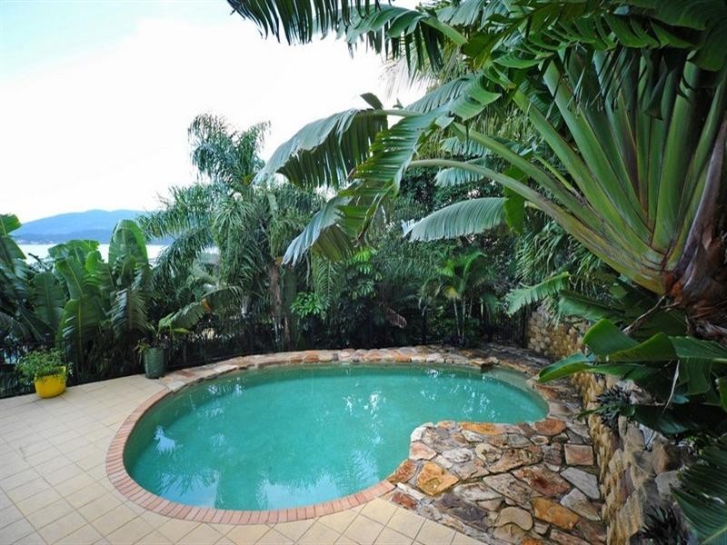 13 Kara Crescent, Airlie Beach QLD 4802