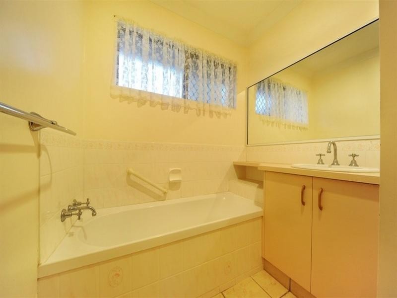 37 Gardenia Street, Proserpine QLD 4800