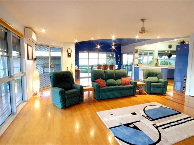 8/14 Hamilton Avenue, Cannonvale QLD 4802