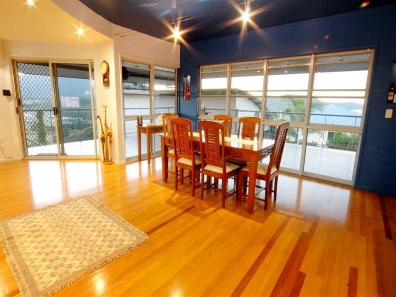 8/14 Hamilton Avenue, Cannonvale QLD 4802