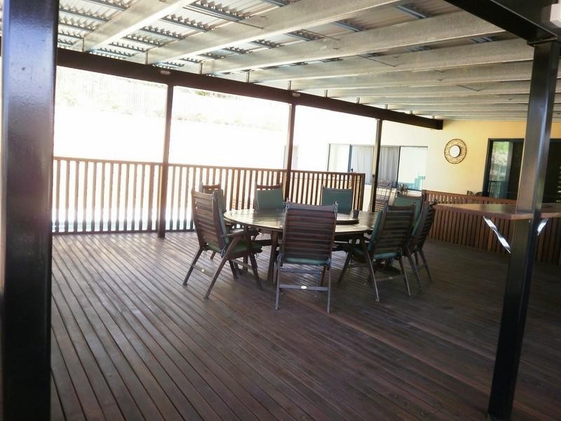 25 South Molle Boulevard, Cannonvale QLD 4802