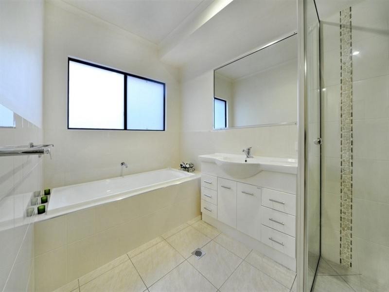 61 Parker Road, Cannonvale QLD 4802