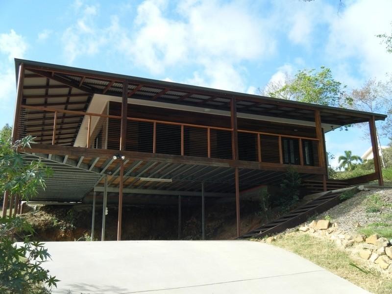 41 Eshelby Drive, Cannonvale QLD 4802