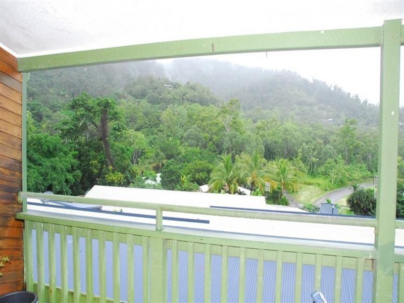 6/5 Border Drive, Cannonvale QLD 4802