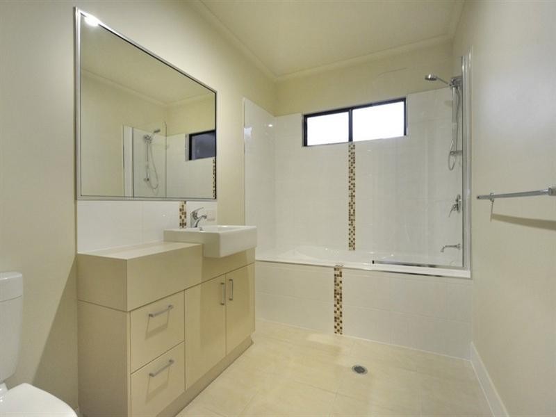 182 Shute Harbour Road, Cannonvale QLD 4802