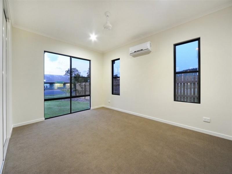 182 Shute Harbour Road, Cannonvale QLD 4802