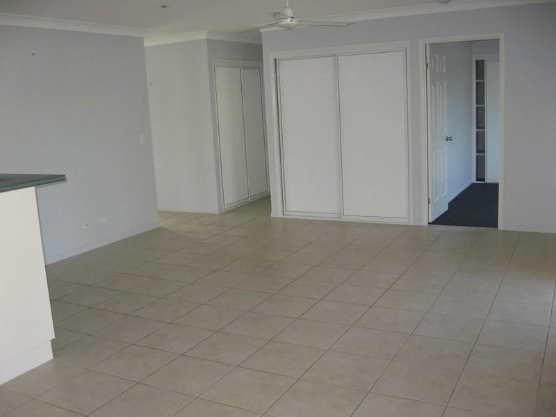 1/40 Banksia Court, Cannonvale QLD 4802