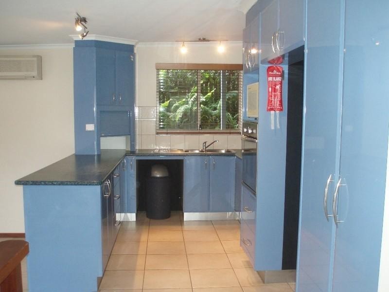 9b Airlie Crescent, Airlie Beach QLD 4802