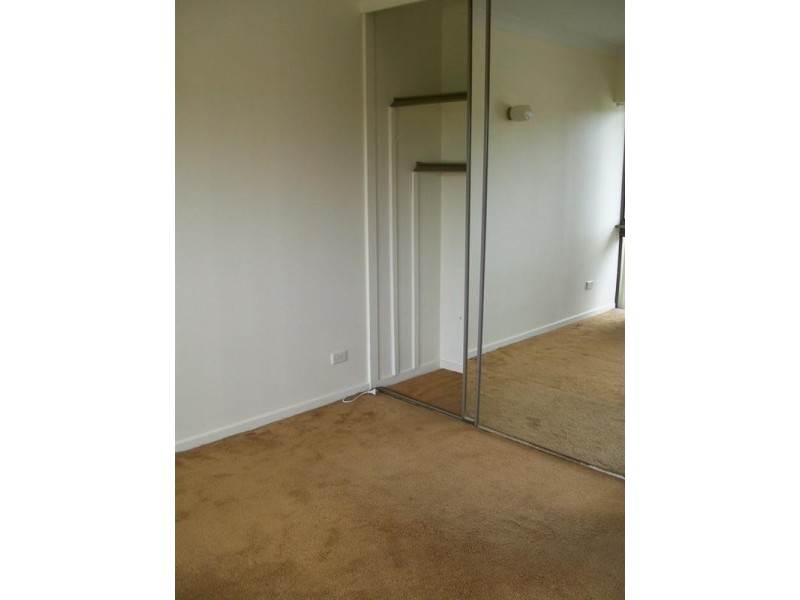 106/4 Eshelby Drive, Cannonvale QLD 4802