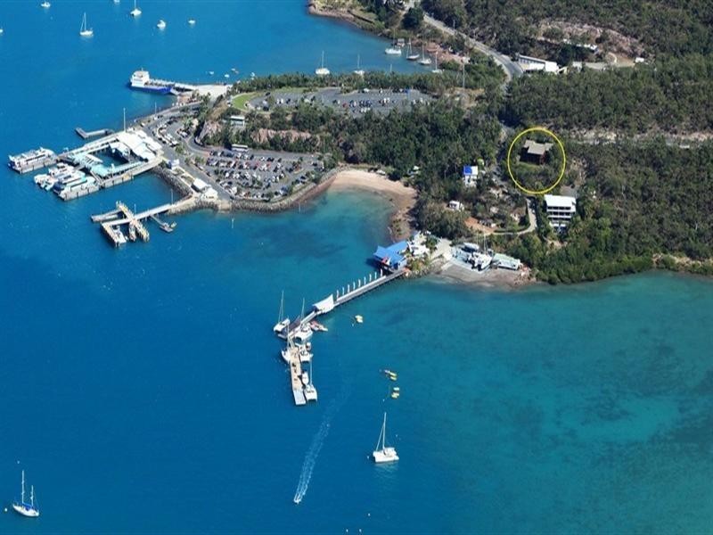 1 Bay Terrace, Shute Harbour QLD 4802