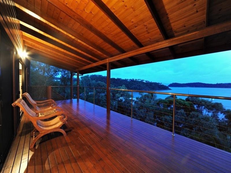 1 Bay Terrace, Shute Harbour QLD 4802